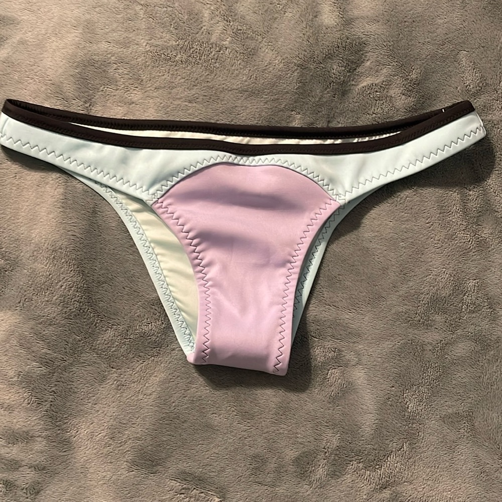 NWOT Victoria’s Secret neoprene bikini bottom, size large, light blue, violet
